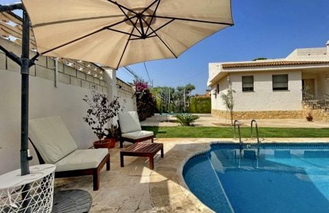 Estupendo chalet independiente totalmente reformado en Calicanto (Chiva)