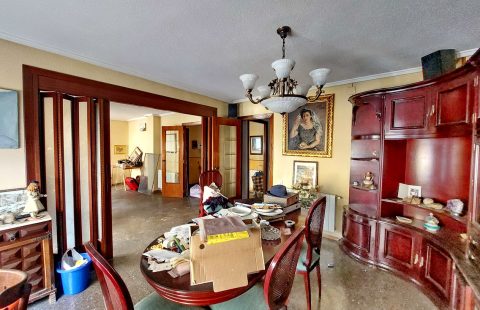 Piso para reformar en Valencia, barrio de Ruzafa.